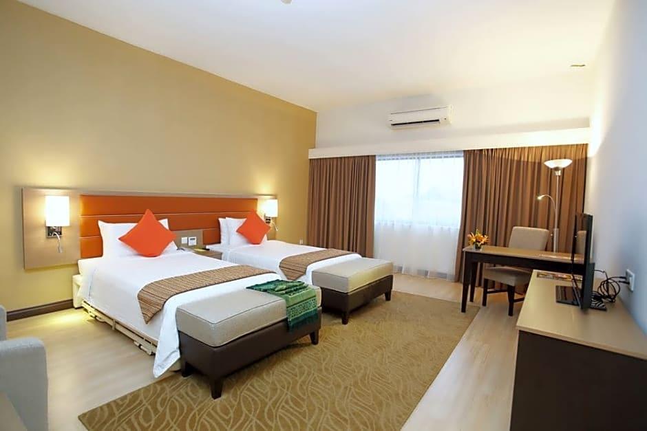 Raia Hotel & Convention Centre Terengganu Куала-Тренгану Екстер'єр фото