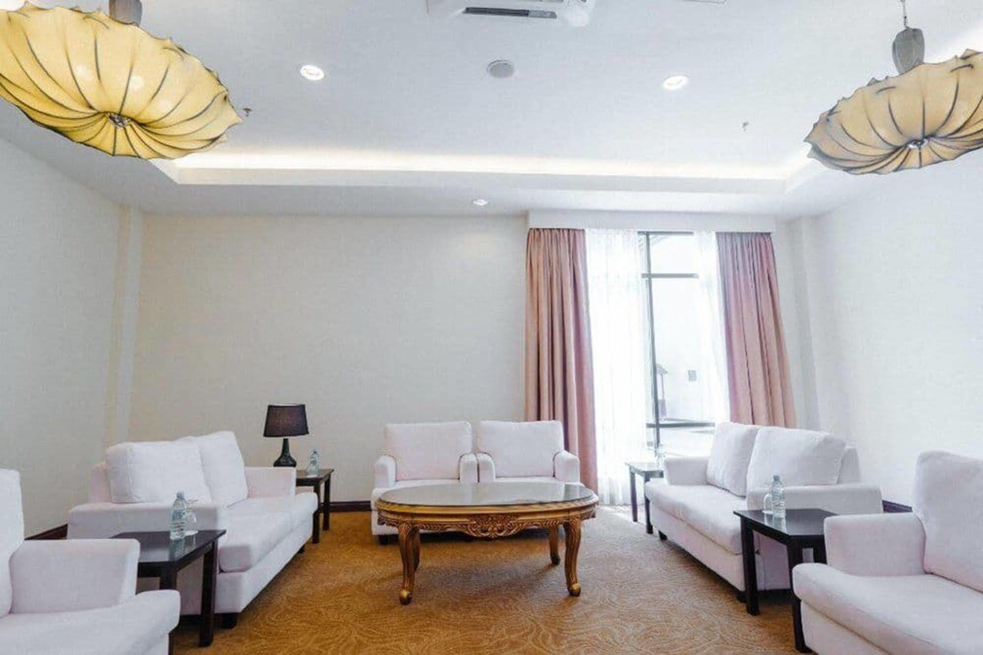 Raia Hotel & Convention Centre Terengganu Куала-Тренгану Екстер'єр фото